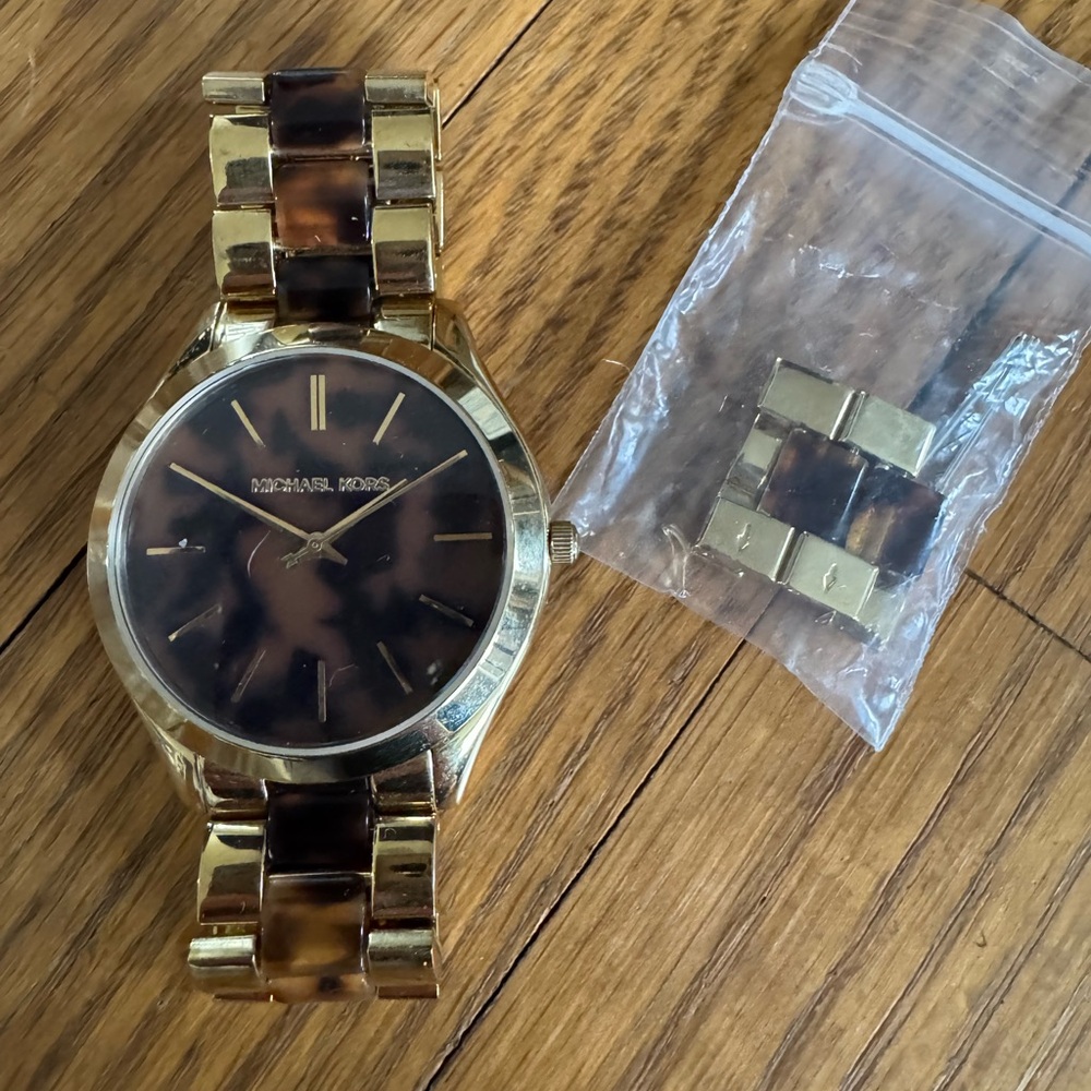Michael Kors Men's Watch - Picture 2 of 6